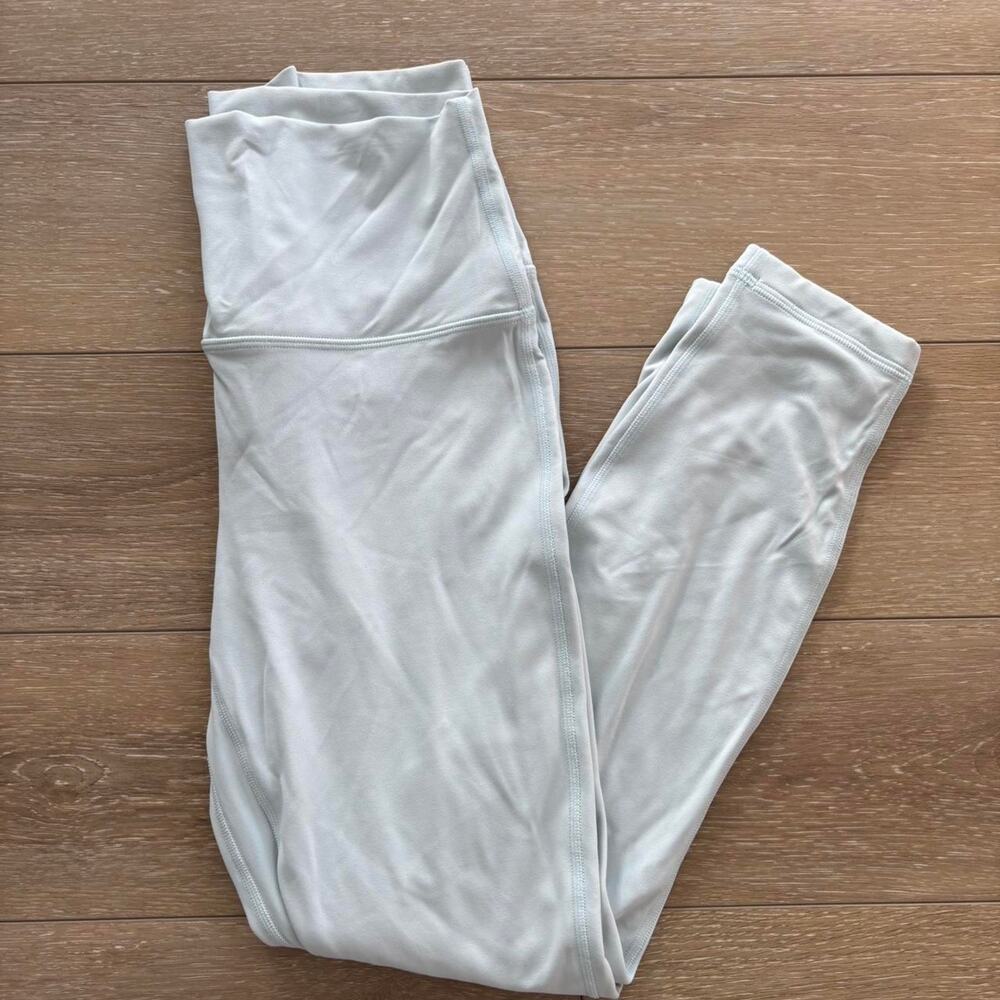 Lululemon Light Blue Soft Yoga Ankle Length Leggings Sz 8